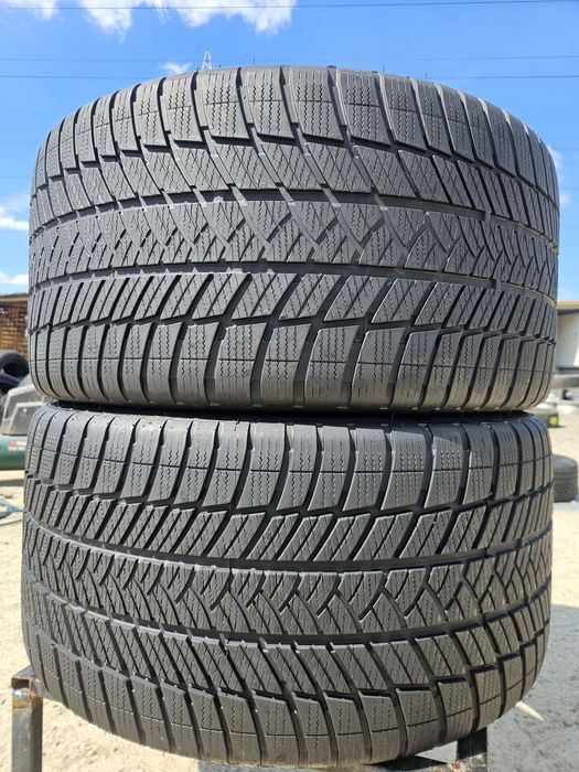 Vând anvelope iarna 295/35/20 295/35r20 BRIDGESTONE