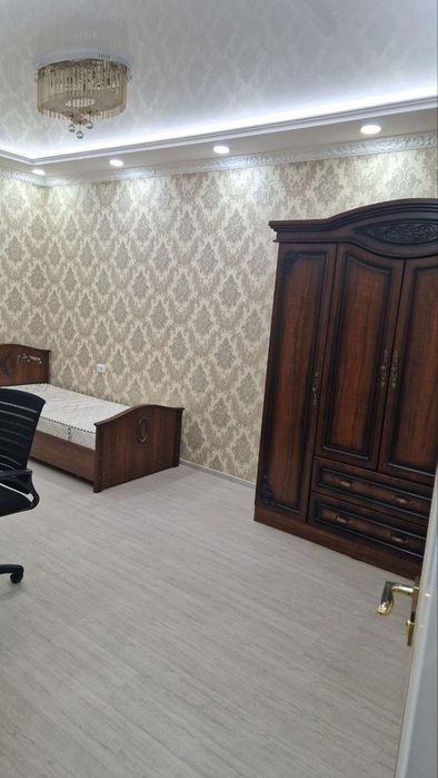 Сдаётся в ареду 3 комнатная квартира на первом этаже