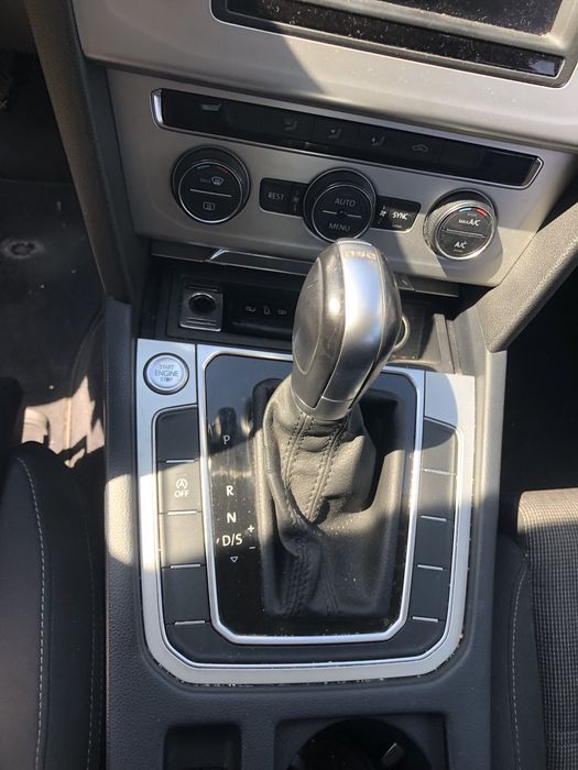 Plansa de bord Vw Passat B8 2015-2023 neagra 1.6 Tdi DCX DCXA 120 cp