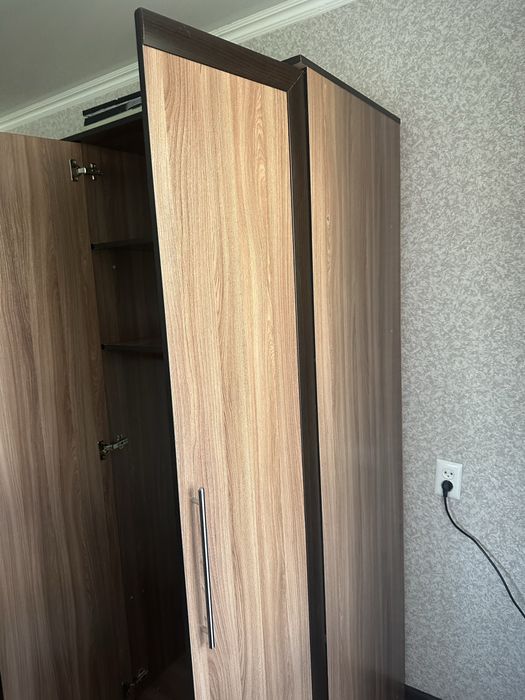 Шкаф для вещей в спальню