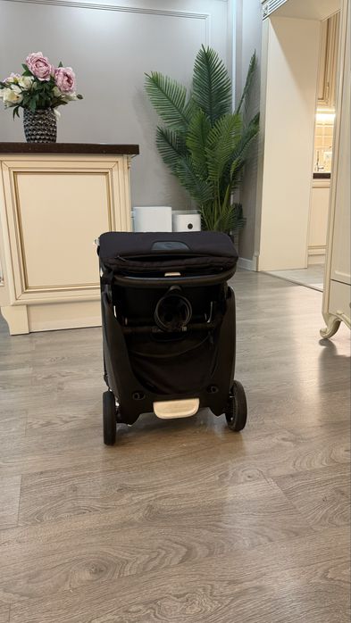 Коляска bugabo в  хорошем состоянии