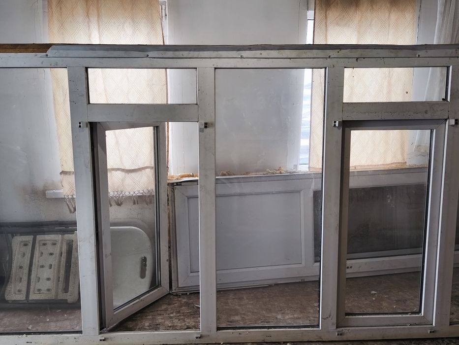 Окно балконные б/у.