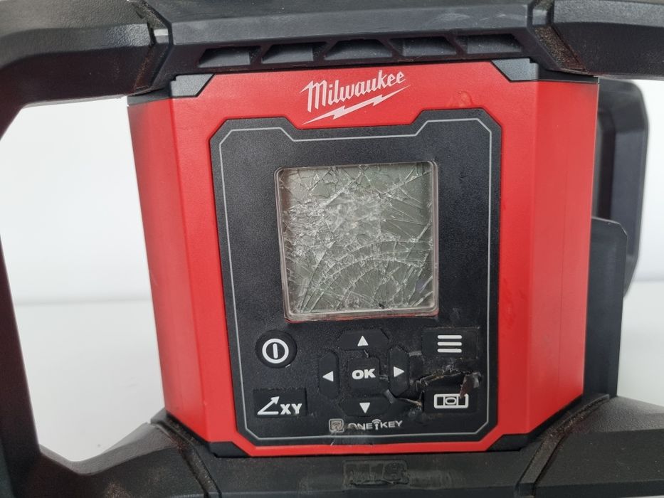 Vand laser milwaukee m18 defect