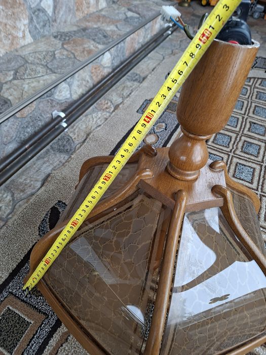 Vind candelabru  vintage din lemn si sticla