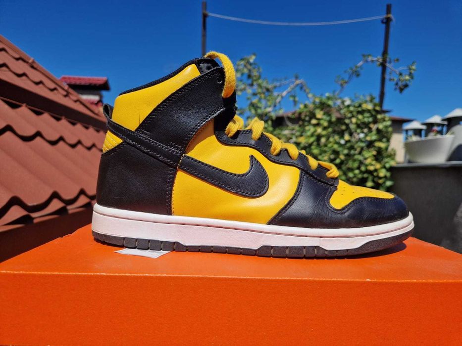 Nike Dunk High University Gold and Black