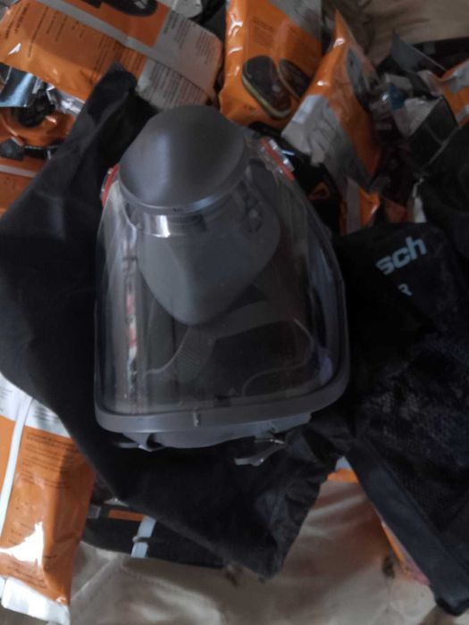 Продаются  новые панорамные противогазы+