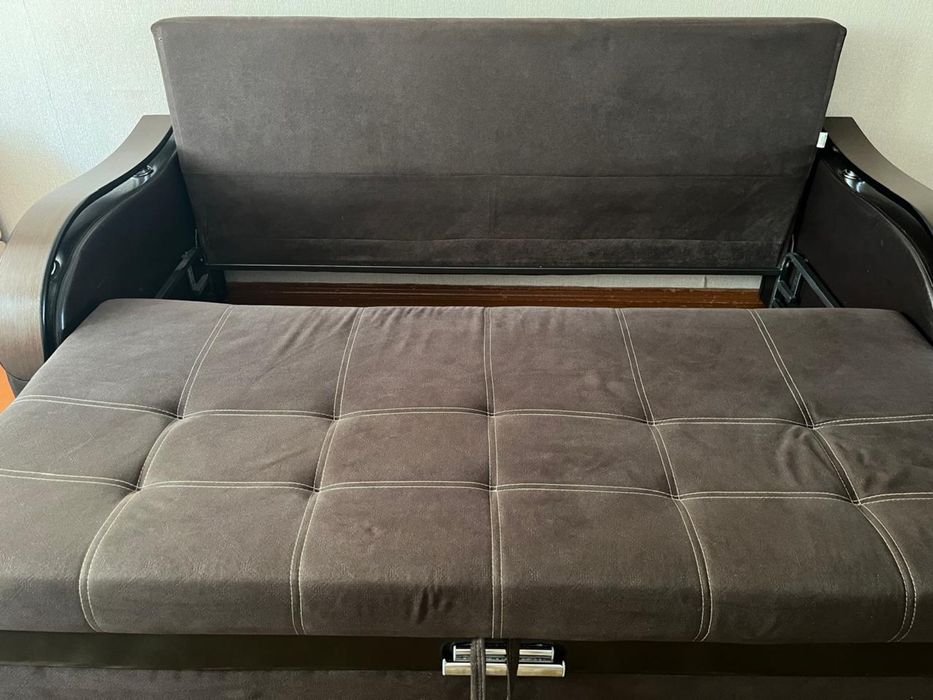 Продам диван раздвижной