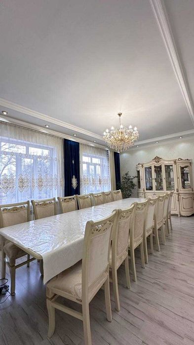 Продам стол со стульями