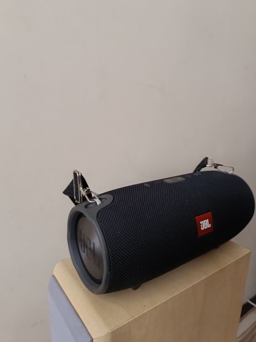 Блутут тонколона JBL-XTREME.