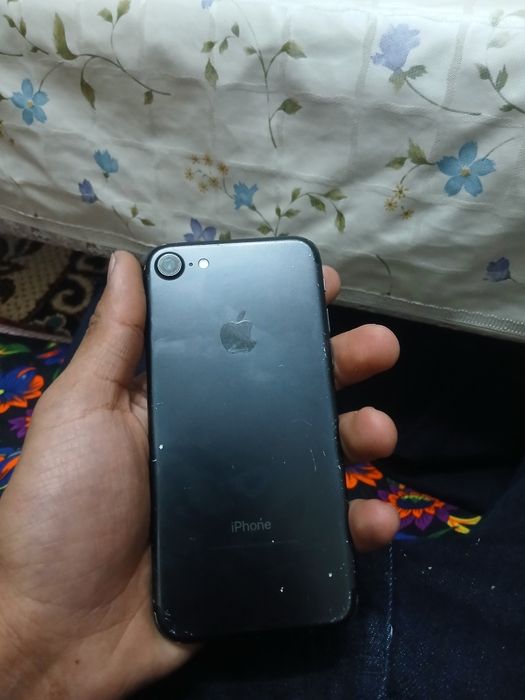 Iphone 7 batareya almashgan kogan xamma narsasi ishlaydi