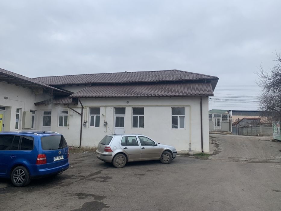 Spatiu comercial + teren Str Cuza Vodă 2076 mp