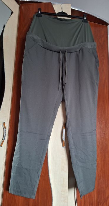 Pantaloni de gravide
