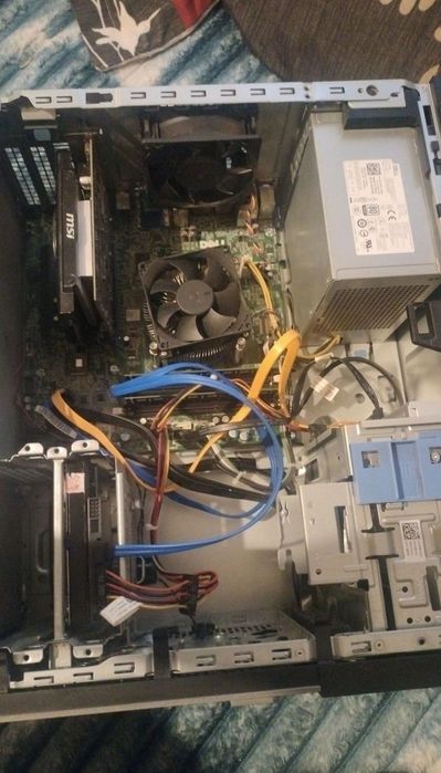 pc low-end de vânzare