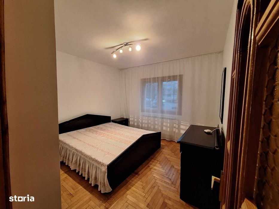 Apartament cu 3 camere decomandate, Obcini