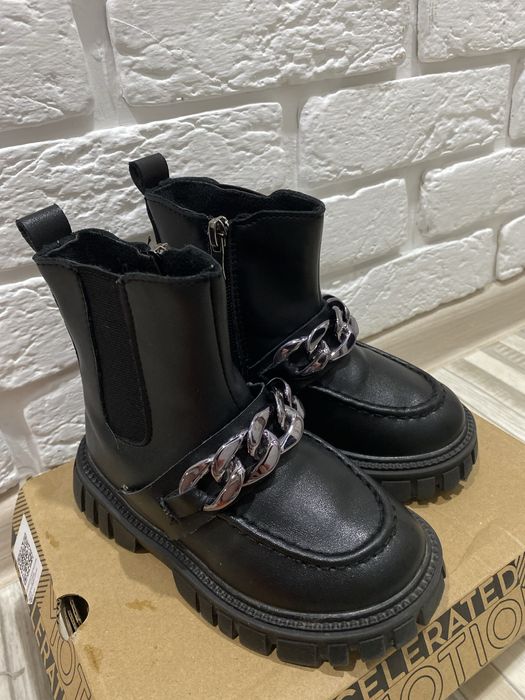 Ботинка для девочки, осень -весна