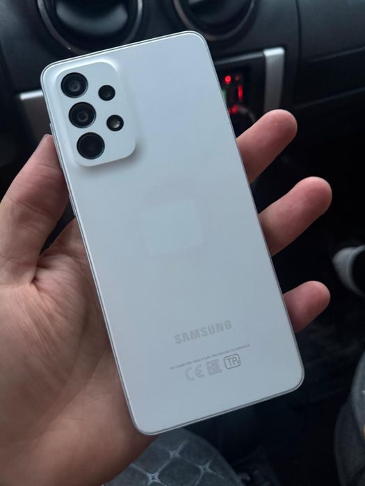 Продам 17 про Самсунг А 33