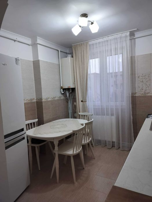 Inchiriez apartament cu 2 camere in Campia Turzii