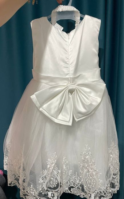 Rochie mireasa fetite!