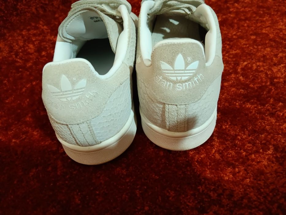 Адидас, Adidas,маратонки