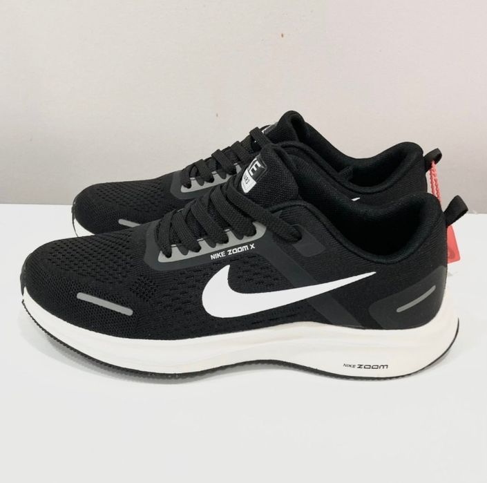 Кроссовки мужские новые