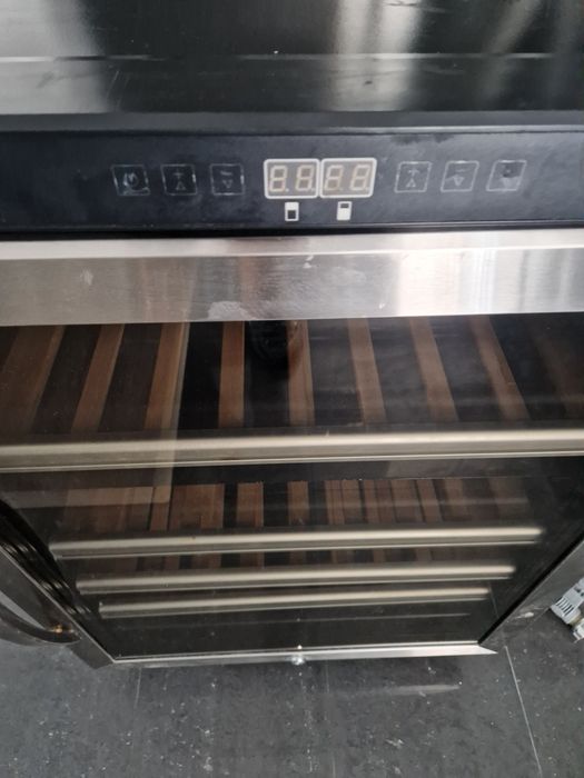 Винен хладилник Dometic A++
