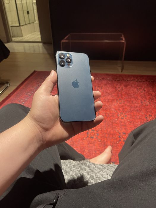 Iphone 12 pro срочно