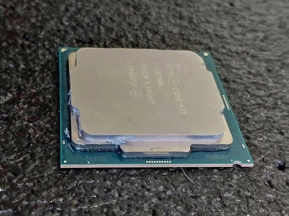Intel Core i7 8700K, 6-ядрен, LGA 1151