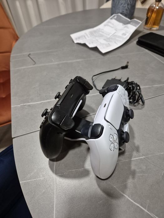 Playstation 5 disk edition(God of war ragnarok)