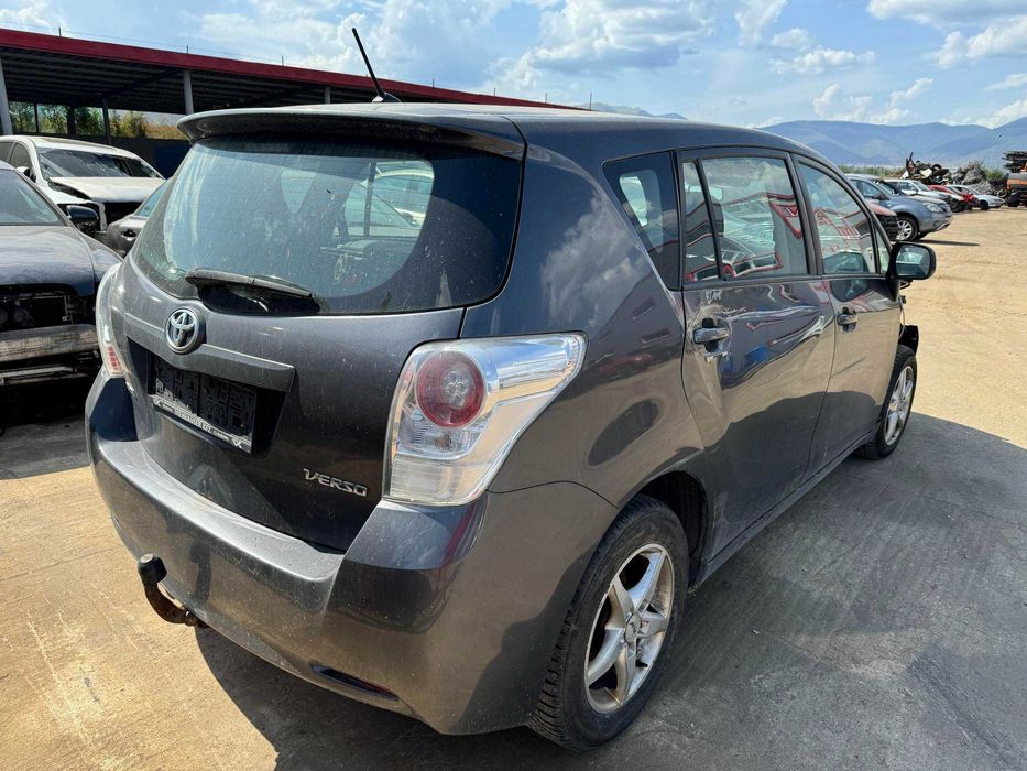 Тойота  Версо 2.0 дизел 126кс