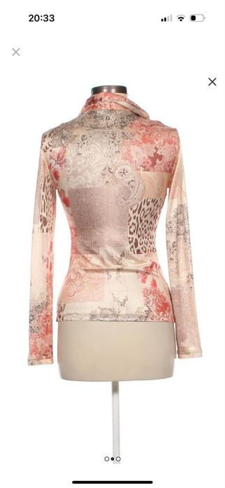 Блуза от различен цвят