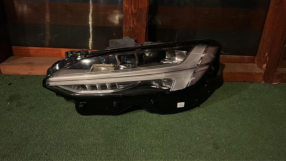 Фар ляв Volvo S90 V90 full led active 2016-2021г. 31386164. #767S.
