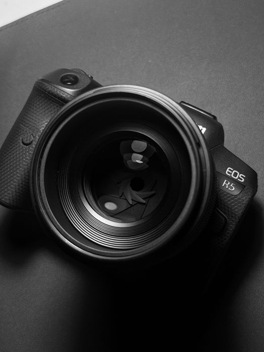 CANON R5 обьектив 45 mm