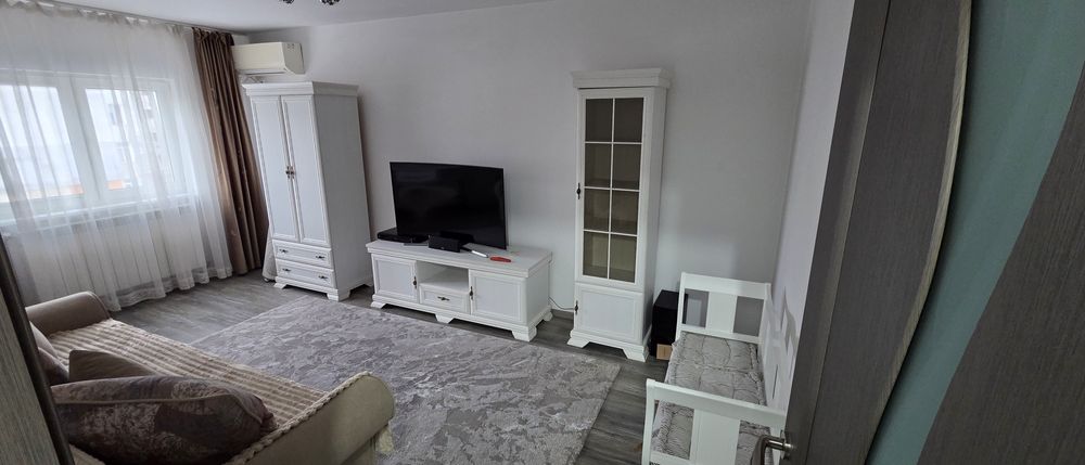 Inchiriez apartament doua camere decomandate cartier Alexandru Cel Bun