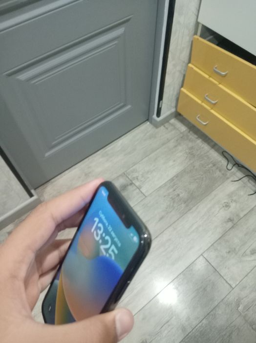 Продам срочно айфон х