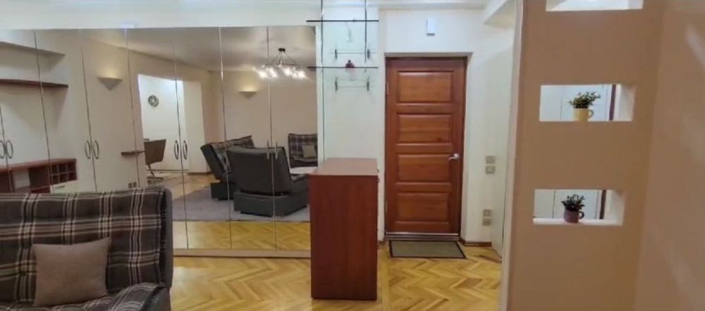 Сдаётся 3х комнатная квартира Мирзо Улугбекский район