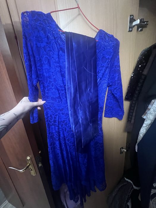 Продам вечерние платья