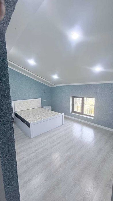 Яшнободда 3 хонали  квартира сотилади,124 м2, мансарда