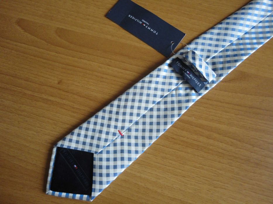 Hugo Boss/нова/оригинална вратовръзка