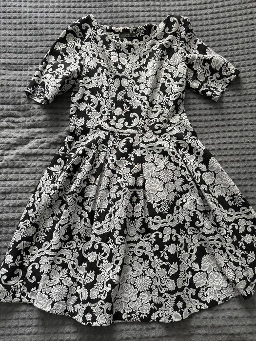 Продам сарафаны, платья