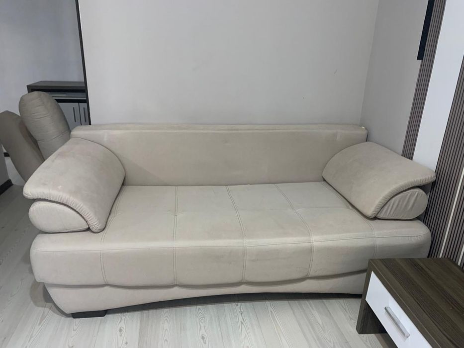 Продам диван в хорошем качестве!