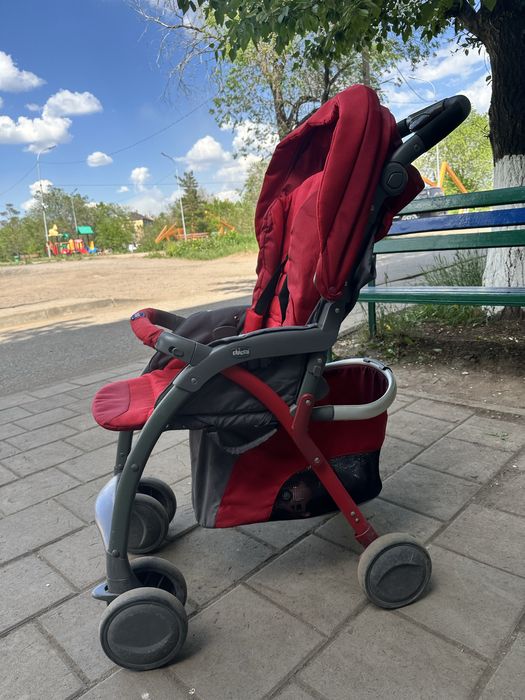 Коляска прогулочная Chicco