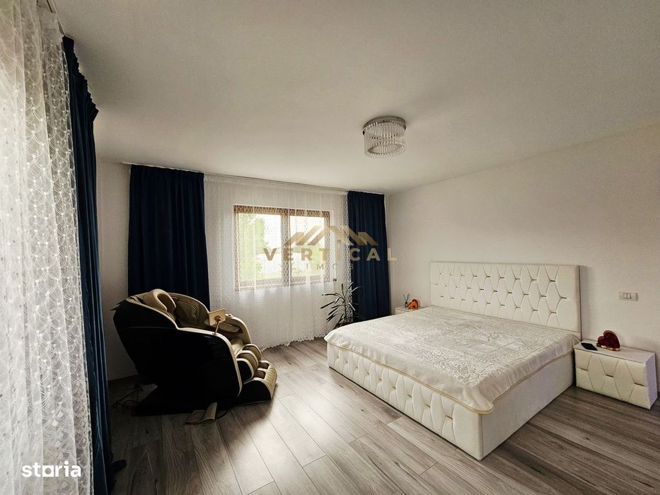Vila 6 camere la intrare in Dobreni