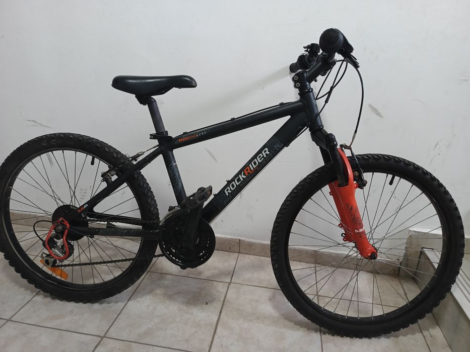 Vând bicicletă stare bună de funcționare , ușor uzată