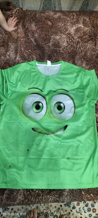 Продам новые футболки