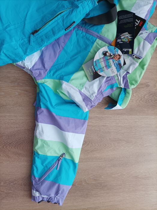 Комплект за 13-14год момиче за зимни спортове