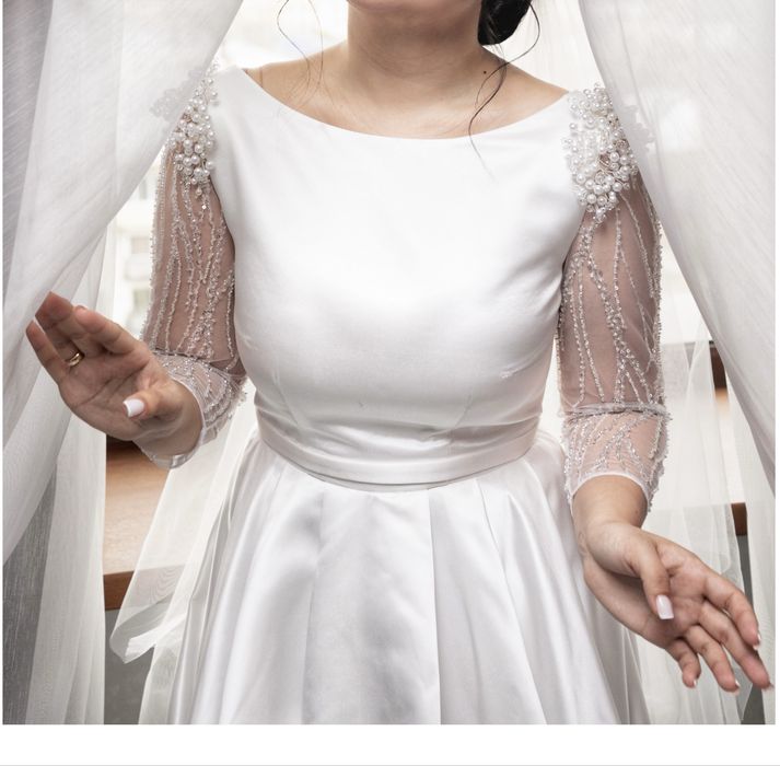 Продам свадебное платье от дизайнера