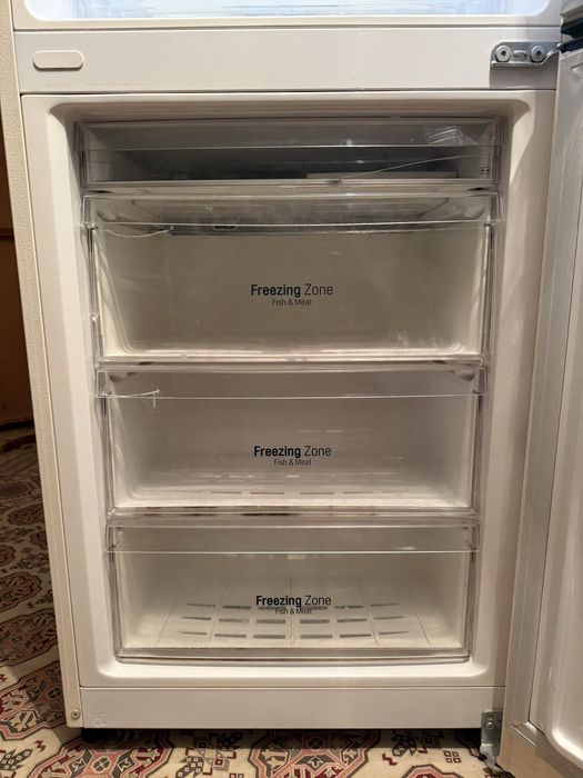 Холодильник сатылады