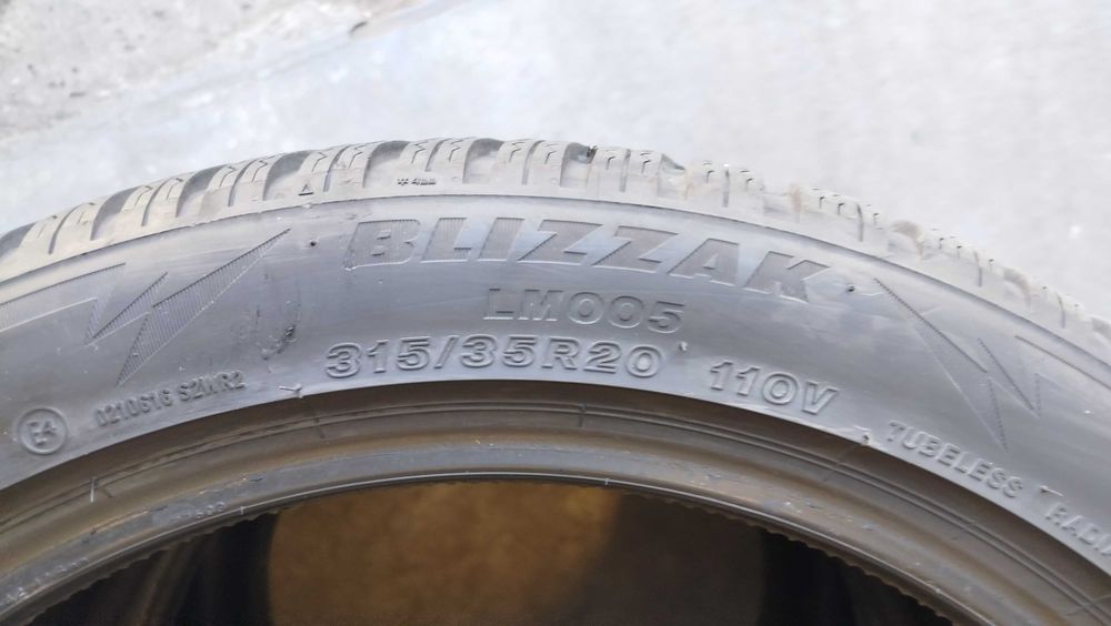 Зимни гуми 315 35 20 BRIDGESTONE - 2 бр. DOT 2223