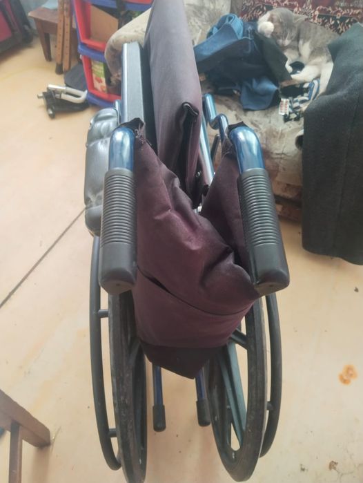 Коляска инвалидная