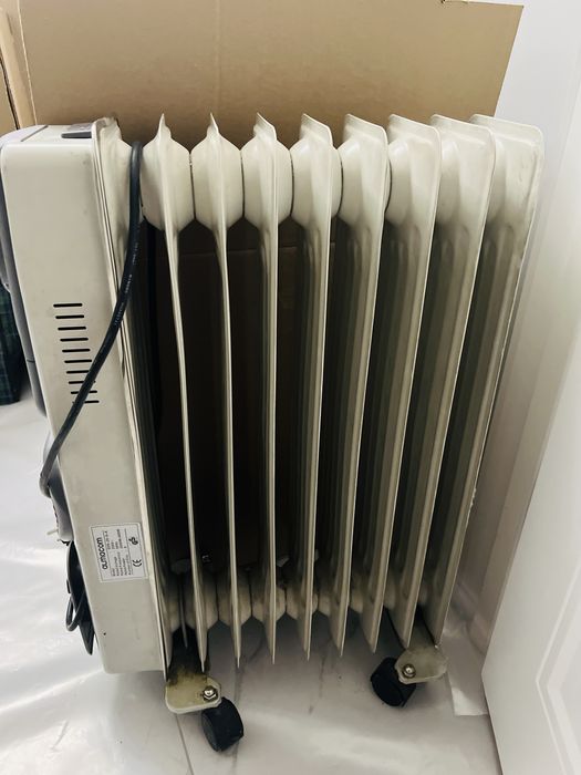 Масляный радиатор (батарея 9 секций)